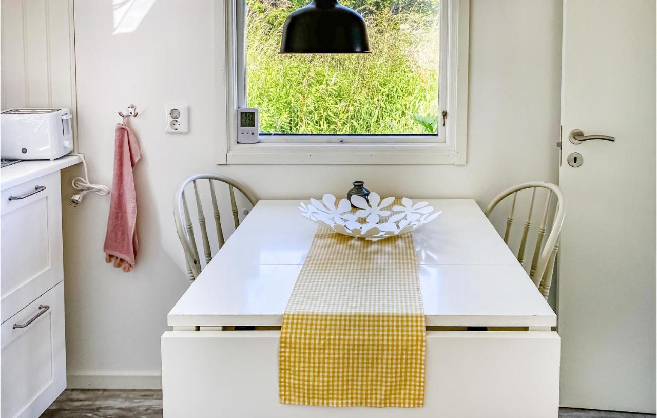 1 Bedroom Nice Home In Varberg Exterior foto